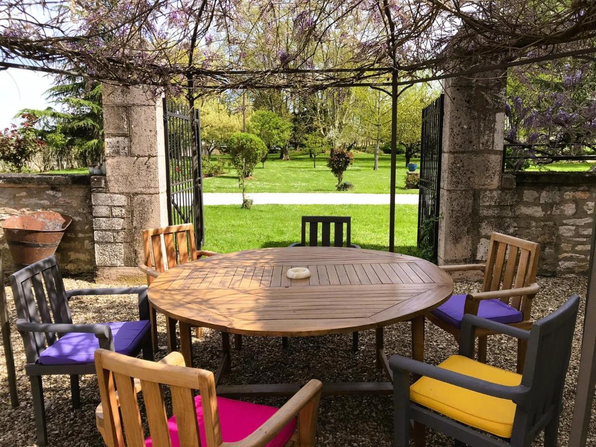Domaine Pont Juillet Bed & Breakfast Fontaines  Exterior photo